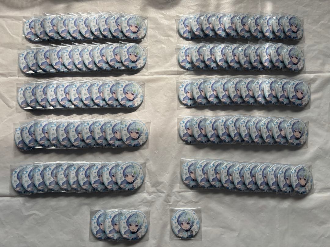 まひとくん。 2024バースデー缶バッジセット - メルカリ