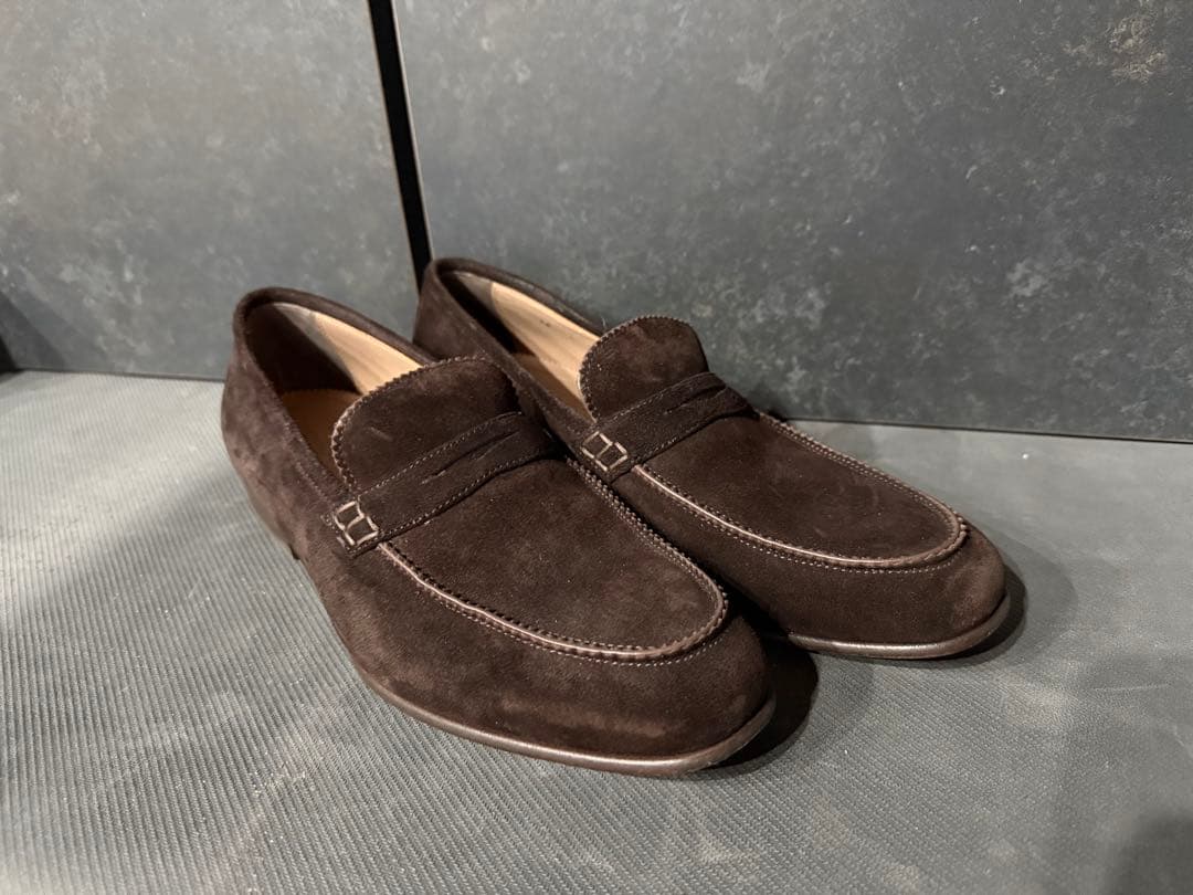 フェラガモ　ダークブラウン スエード モカシン　美品　25.5cm