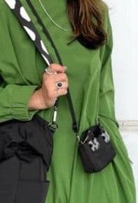 ear PAPILLONNER 樹脂パーツトートバッグXXSサイズ ear PAPILLONNER（イア パピヨネ） トートバッグ 「ポケット8個