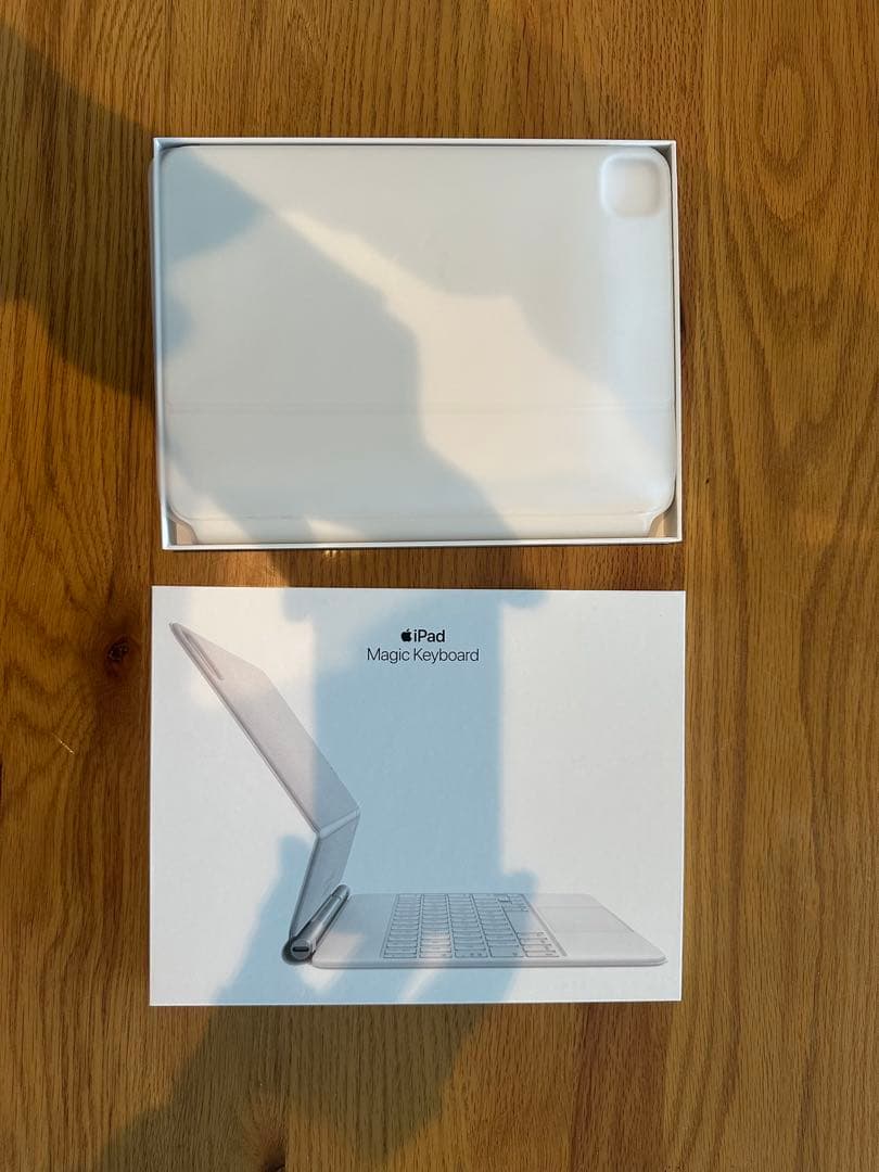 【猫】iPad Magic Keyborad 12.9インチ用 ホワイト Apple Magic Keyboard for 12.9-inch iPad Pro (6th Generation), White