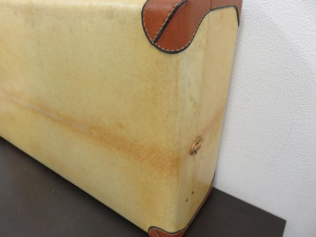 ヴィンテージ 本革トランク アンティーク 鍵付き イタリア製 トランク