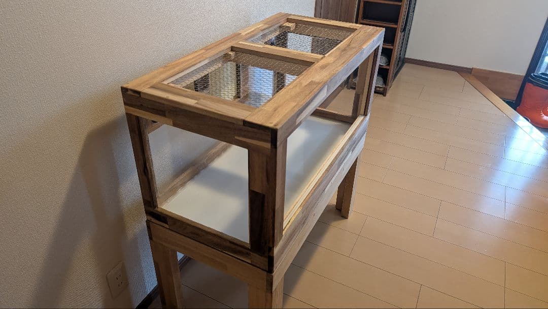 アカシア集成材15ミリ幅90縦45奥行45全面アクリル板仕様 蜜蝋オイル