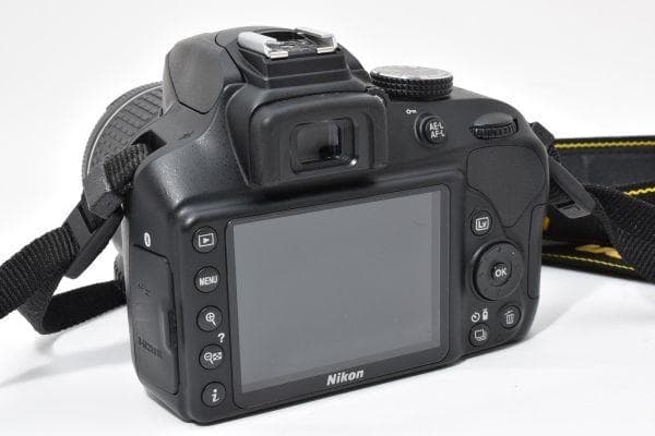【美品】ニコン Nikon D3400 レンズキット《ショット数2824回》