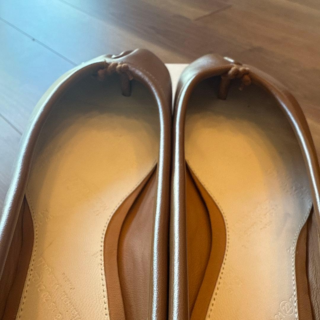 最終値下げ メゾンマルジェラ tabiパンプス 35 ブラウン - メルカリ