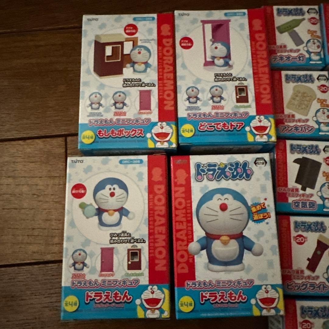 ドラえもん ミニフィギュア＋ドラえもんひみつ道具ミニチュア