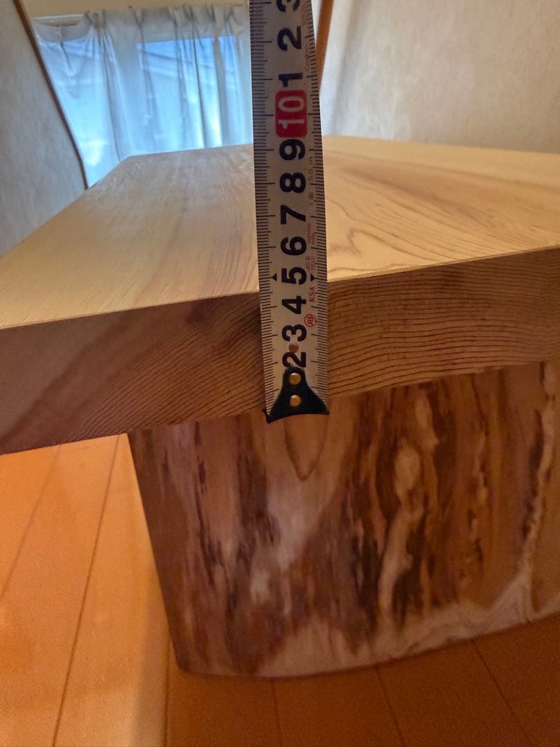 天然杉高級節なし中杢目テーブル 一枚板唯一無二‼️