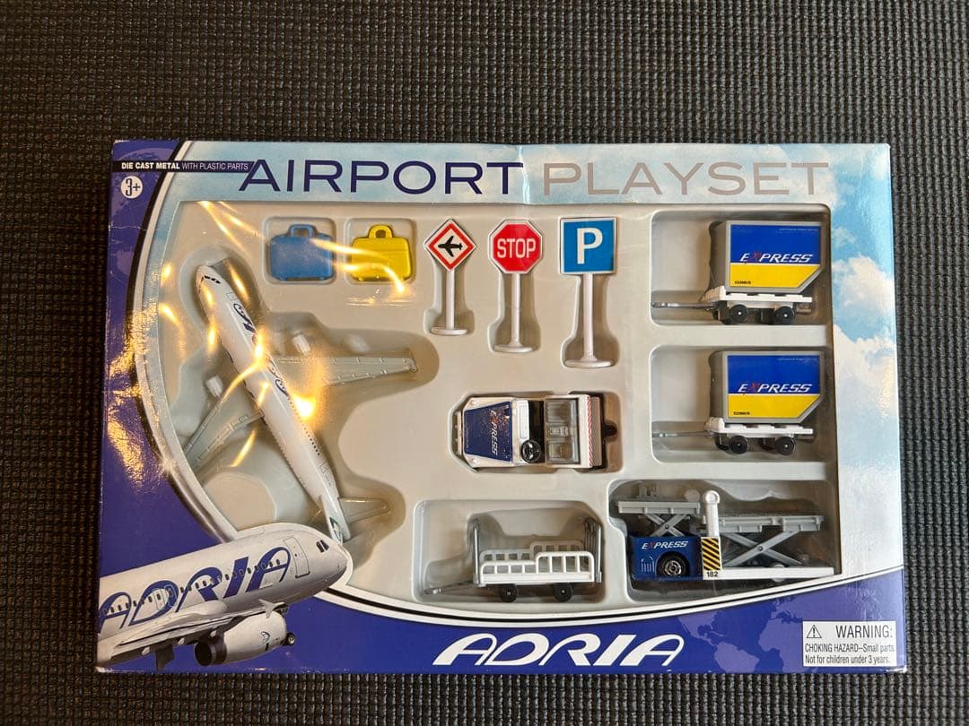 ぽんちゃんさん専用 ADRIA 空港プレイセット ぽんちゃんさん専用 ADRIA 空港プレイセット