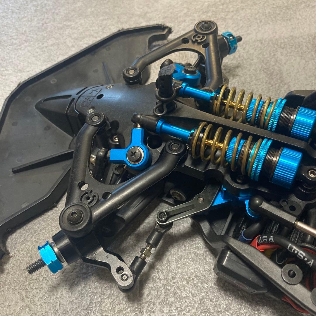 タミヤTC01、フルオプション、メカ付き、カット済み未塗装ボディ付き