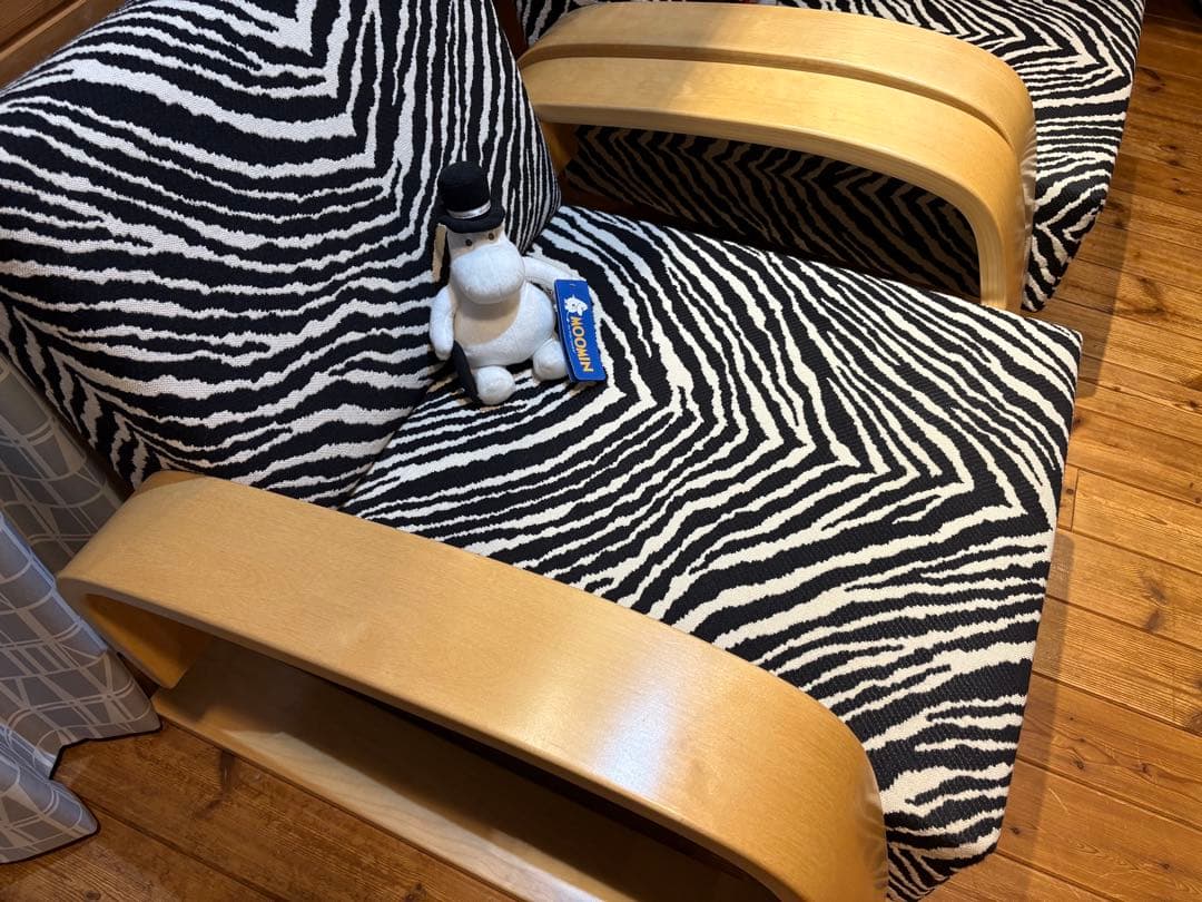 北欧家具Artek / アルテックタンクソファ400ゼブラ一脚 - メルカリ