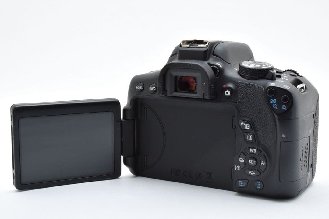 CANON EOS Kiss X8i望遠レンズセット/EF75-300mm