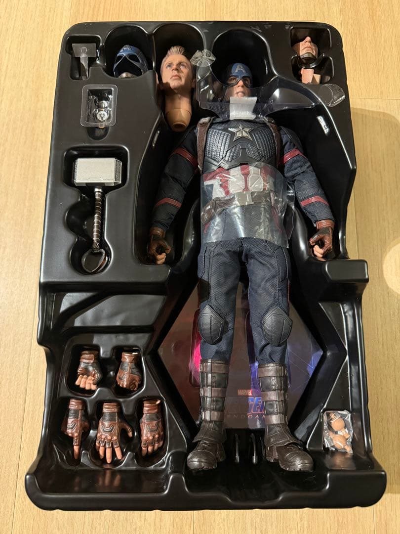 ホットトイズ アベンジャーズ 御三家 三体セット売り - メルカリ