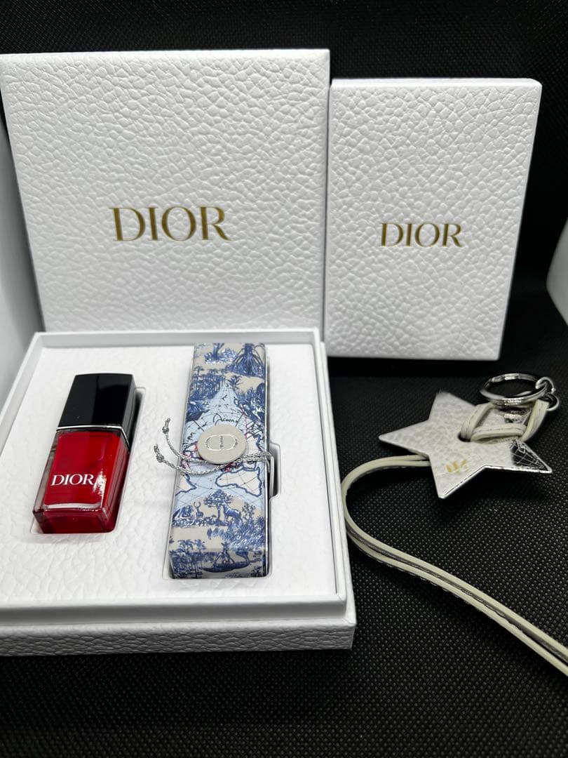 DIOR クリスタル会員 バースデーギフトセット 新品未使用 - メルカリ