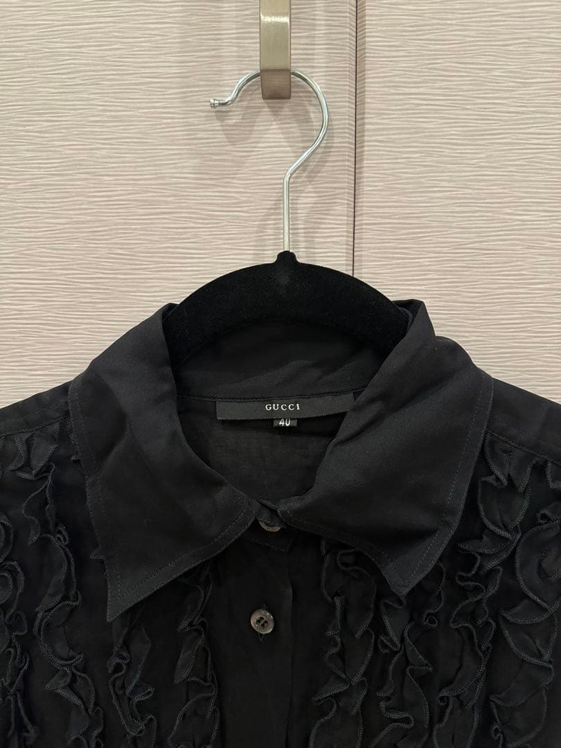 GUCCI ラッフル付きシアーシルクブラウス - メルカリ