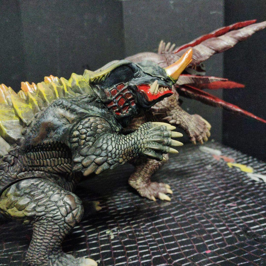 ウルトラ怪獣DXシンネロンガ.シンガボラ（ムービーモンスター） - メルカリ