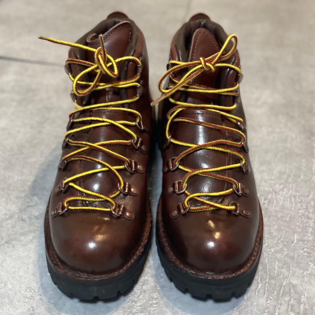 ダナー マウンテンライト 黒タグ US8.5 26.5cm 超美品 - メルカリ