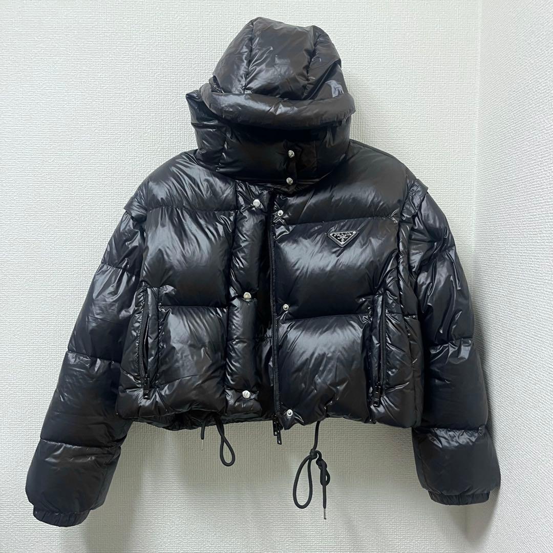 PRADA 2WAY ブラック ショート丈ダウンジャケット - メルカリ