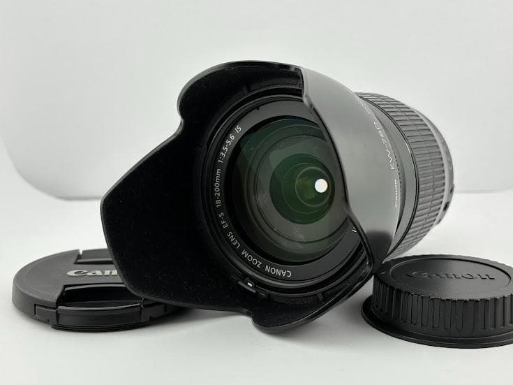 ★美品★キヤノン CANON EF-S 18-200mm F3.5-5.6 IS