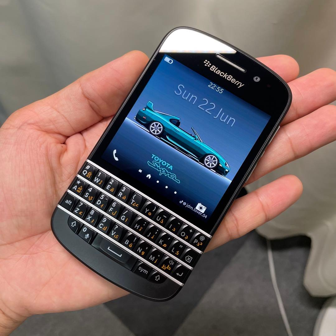 【美品】ブラックベリーQ10 写真で見る「BlackBerry Q10」 - CNET Japan
