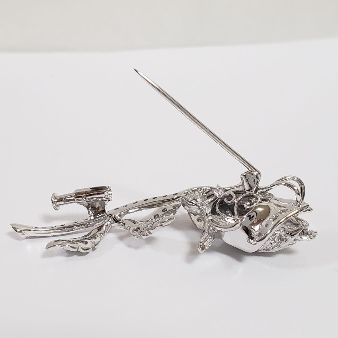 最安値 K18WG 天然ダイヤペントップ兼ブローチ 0.86ct