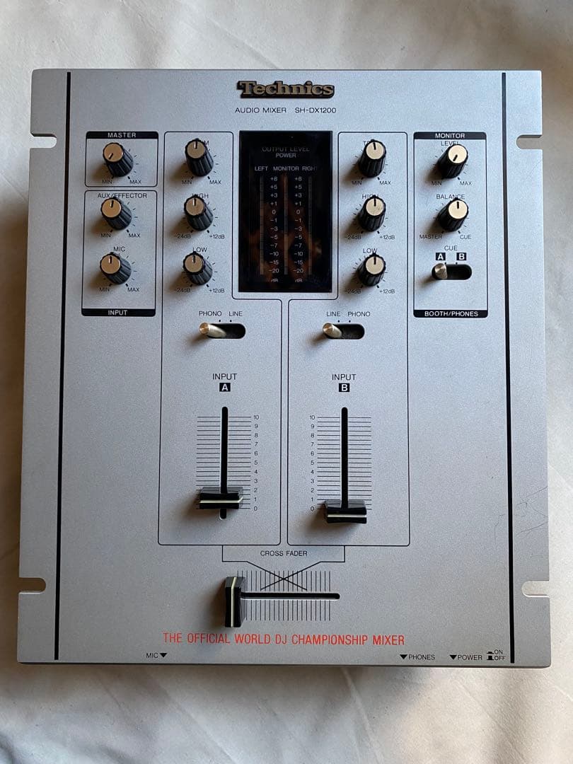 Technics SH-DX1200 DJミキサー 中古品のTechnics、DJミキサー/SH-DX1200 BKのご紹介です。