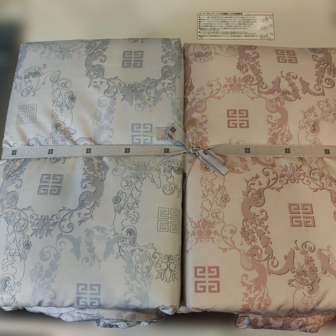 GIVENCHY 羽毛肌掛けふとん 2枚セット ダウン50% フェザー50% - メルカリ