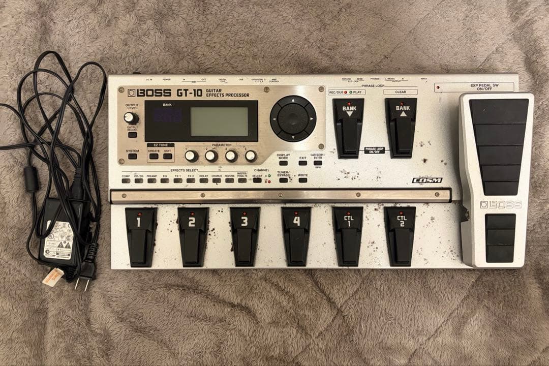 BOSS GT-10 マルチエフェクター 動作OK！外観錆あり BOSS GT-10 マルチエフェクター 動作OK！外観錆あり
