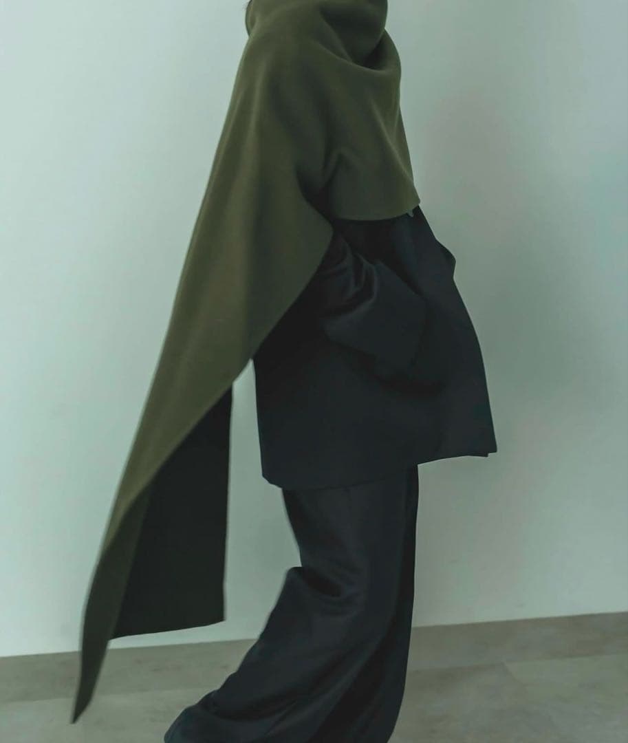 digne ディニュthrow shawl coat - khakiストール - メルカリ