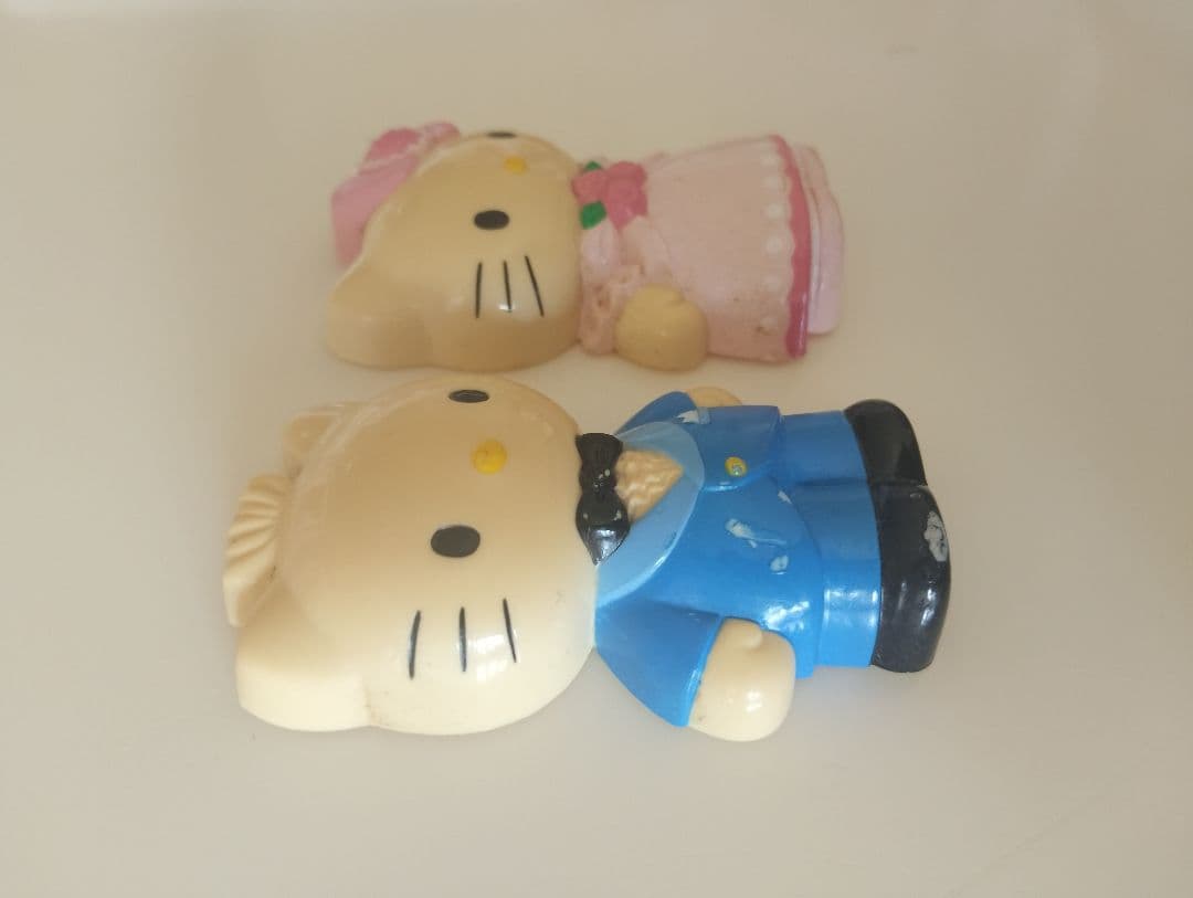 ハローキティ ダニエル 25周年 ペアマグネット - メルカリ