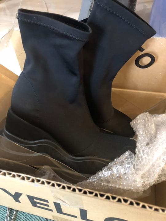 yello DOUBLE SNEAKER SHORT BOOTS Sサイズ - メルカリ