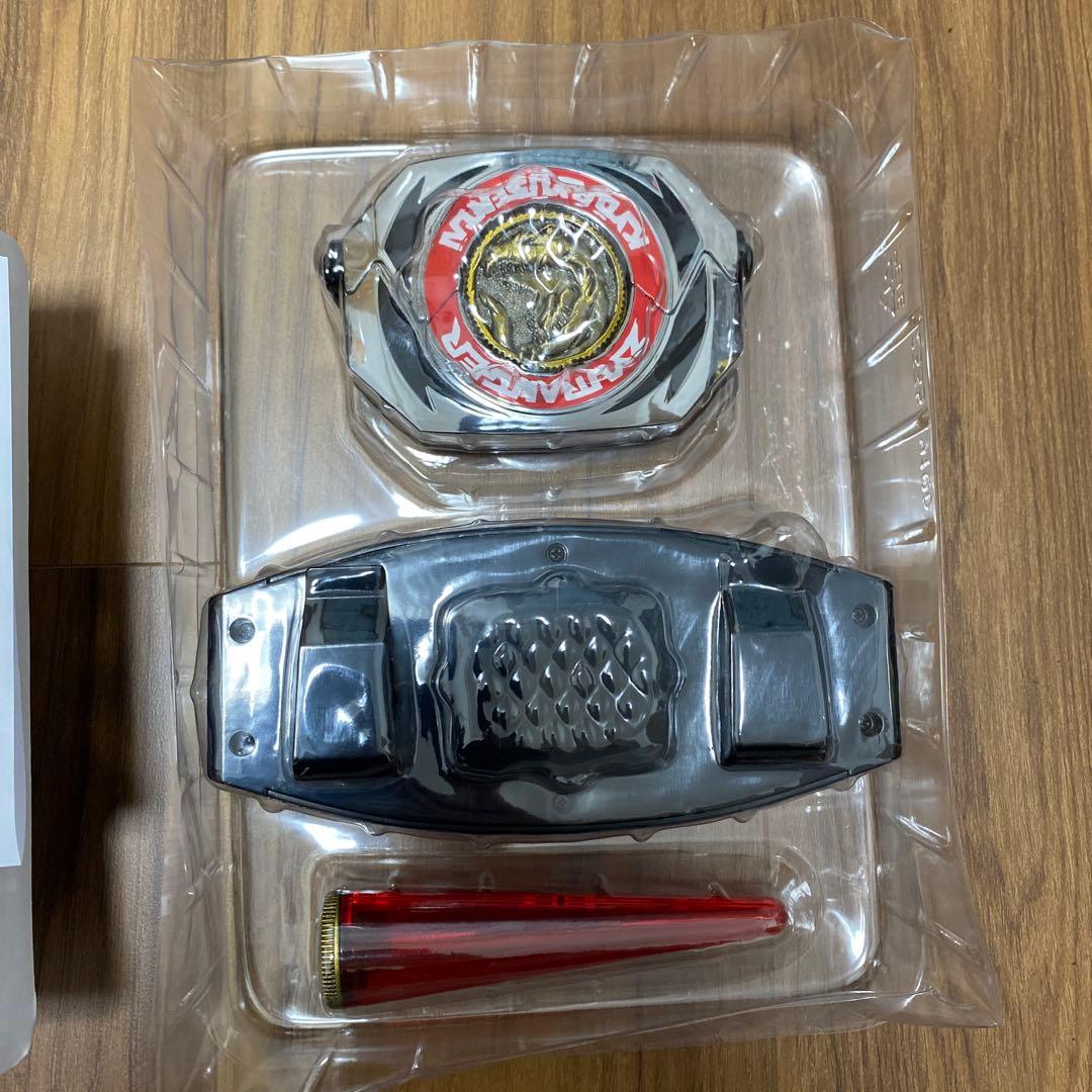 恐竜戦隊ジュウレンジャー 戦隊職人 ダイノバックラー ダイノメダル