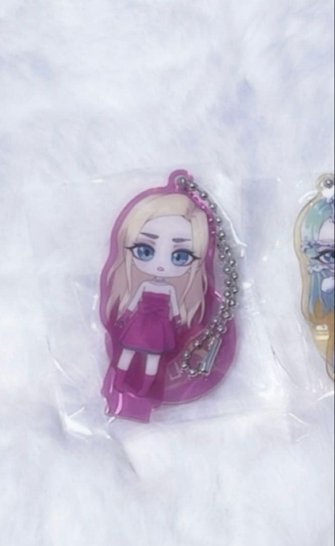 ちゃんみな アクリルスタンド キーホルダー - メルカリ