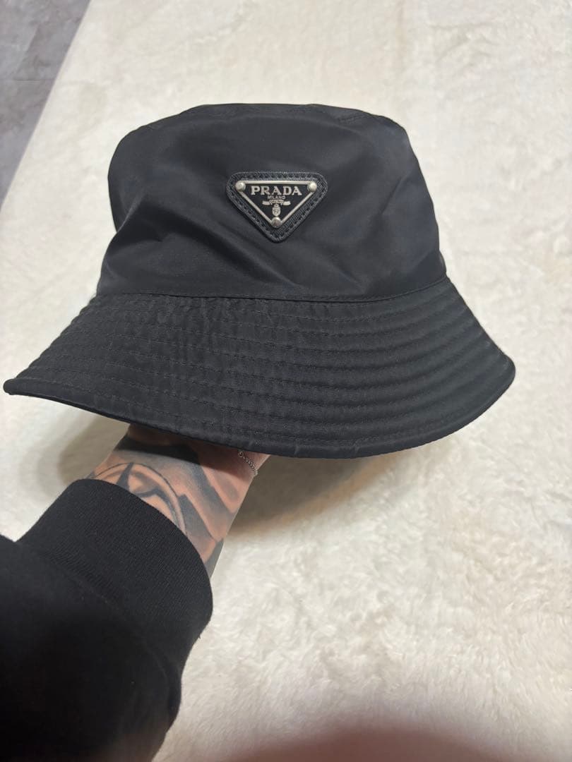 PRADA ノベルティ バケットハット - メルカリ