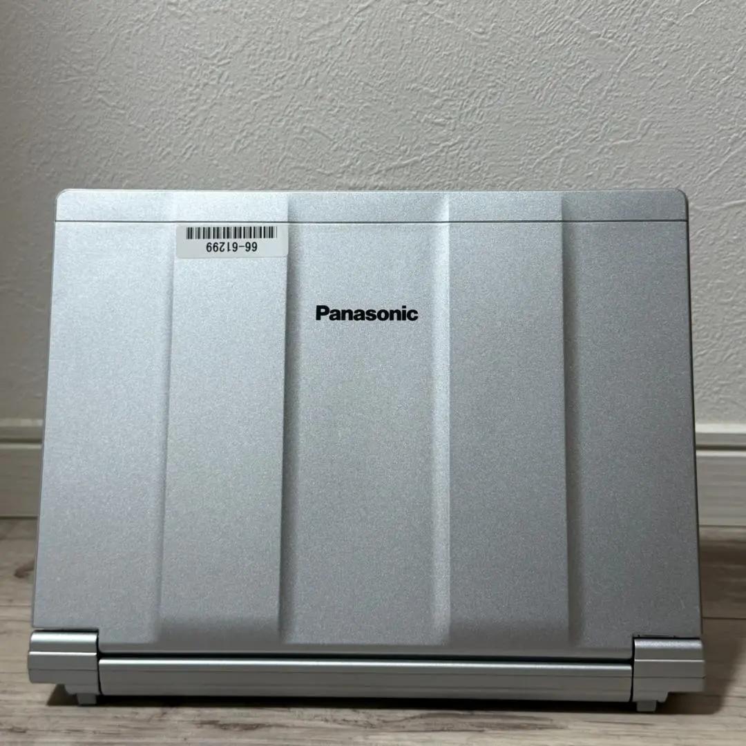 軽量約888g快速モデル 11世代 国産dynabook i5 16G 256G