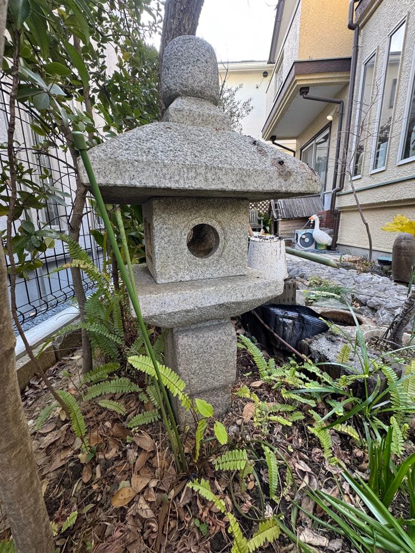 灯篭　石材　ガーデン庭　和風　庭園　最終赤字大処分品！！ 灯篭 石材 ガーデン庭 和風 庭園 最終赤字大処分品！！ - メルカリ