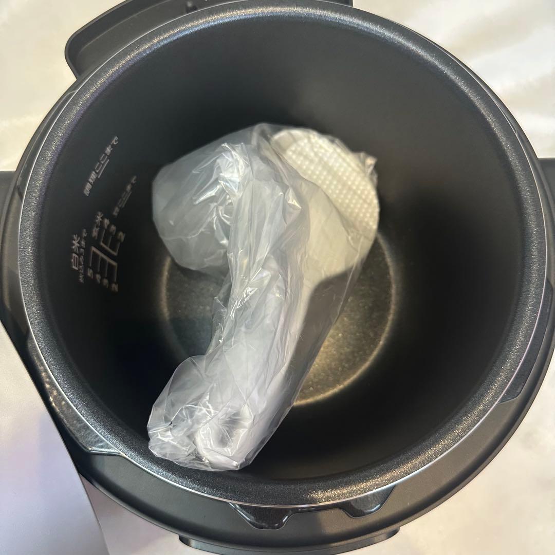 【未使用品】TOSHIBA 電気圧力鍋 1.6L