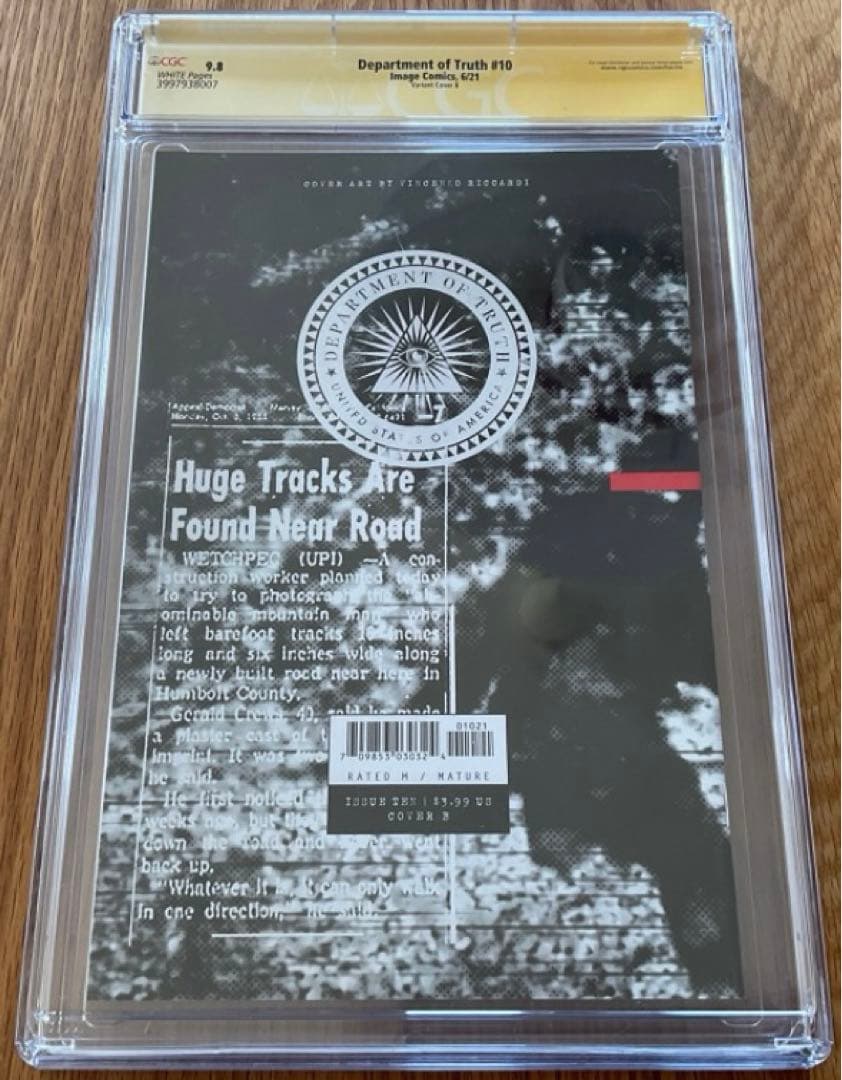 デパートメントオブ・トゥルース#10 サイン入り CGC 9.8 アメコミ