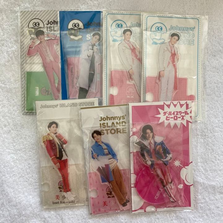 金指一世 グッズ