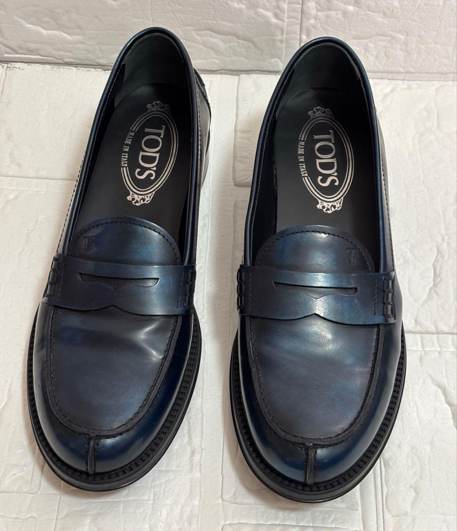 ほぼ未使用TOD'S ダークネイビー レザー ローファー36サイズ jp23