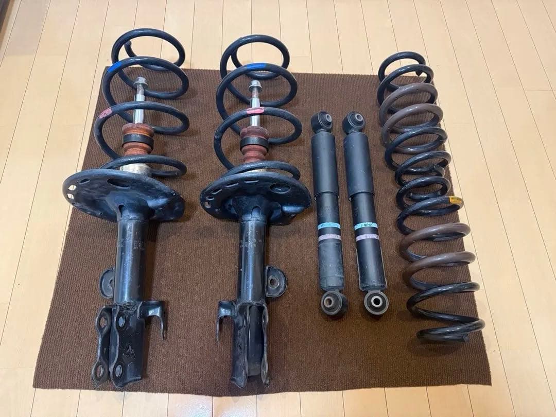 みい60ハリアー　前期 純正サス Yahoo!オークション -「ハリアー 60 純正」(サスペンション) (パーツ