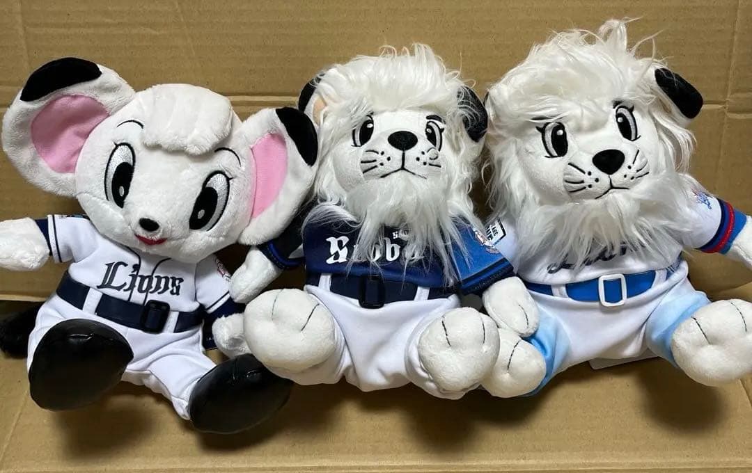 埼玉西武ライオンズ お座りレオ ぬいぐるみ S 3種セット 野球 レオ Amazon.co.jp: 埼玉西武ライオンズ お座りレオ ぬいぐるみ S : おもちゃ