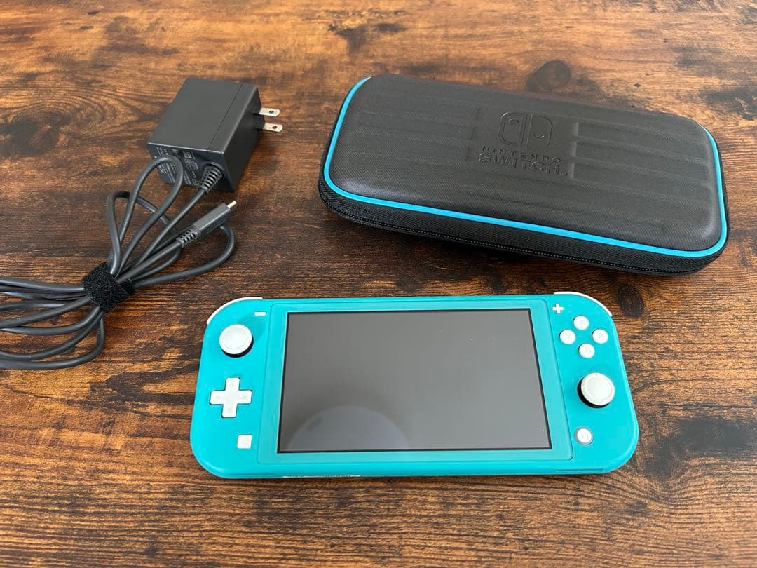 Nintendo Switch Lite ターコイズ 本体 充電器・ケース付き Nintendo Switch Lite ターコイズ 本体 充電器付き 箱付き