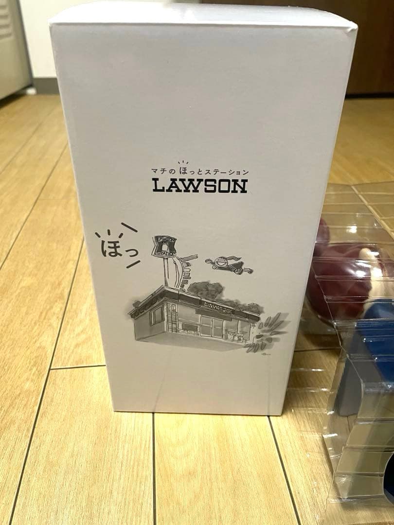 ローソン クルー あきこちゃん フィギュア マスコット からあげクン