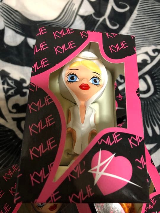 激レア 入手困難！カイリーミノーグ フィギュア4体セット