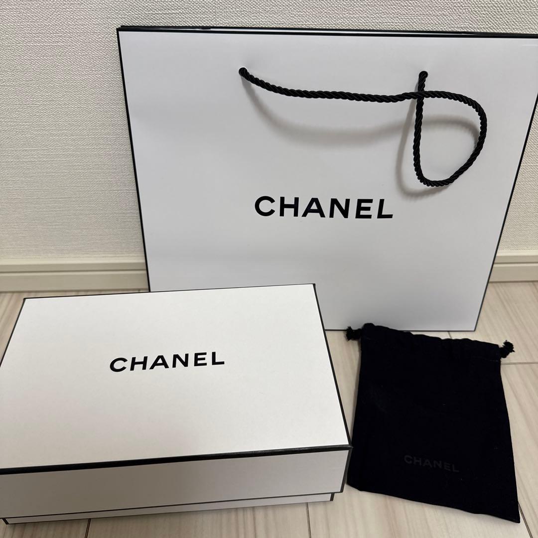 シャネル ショッパー ギフトボックス ポーチ - メルカリ