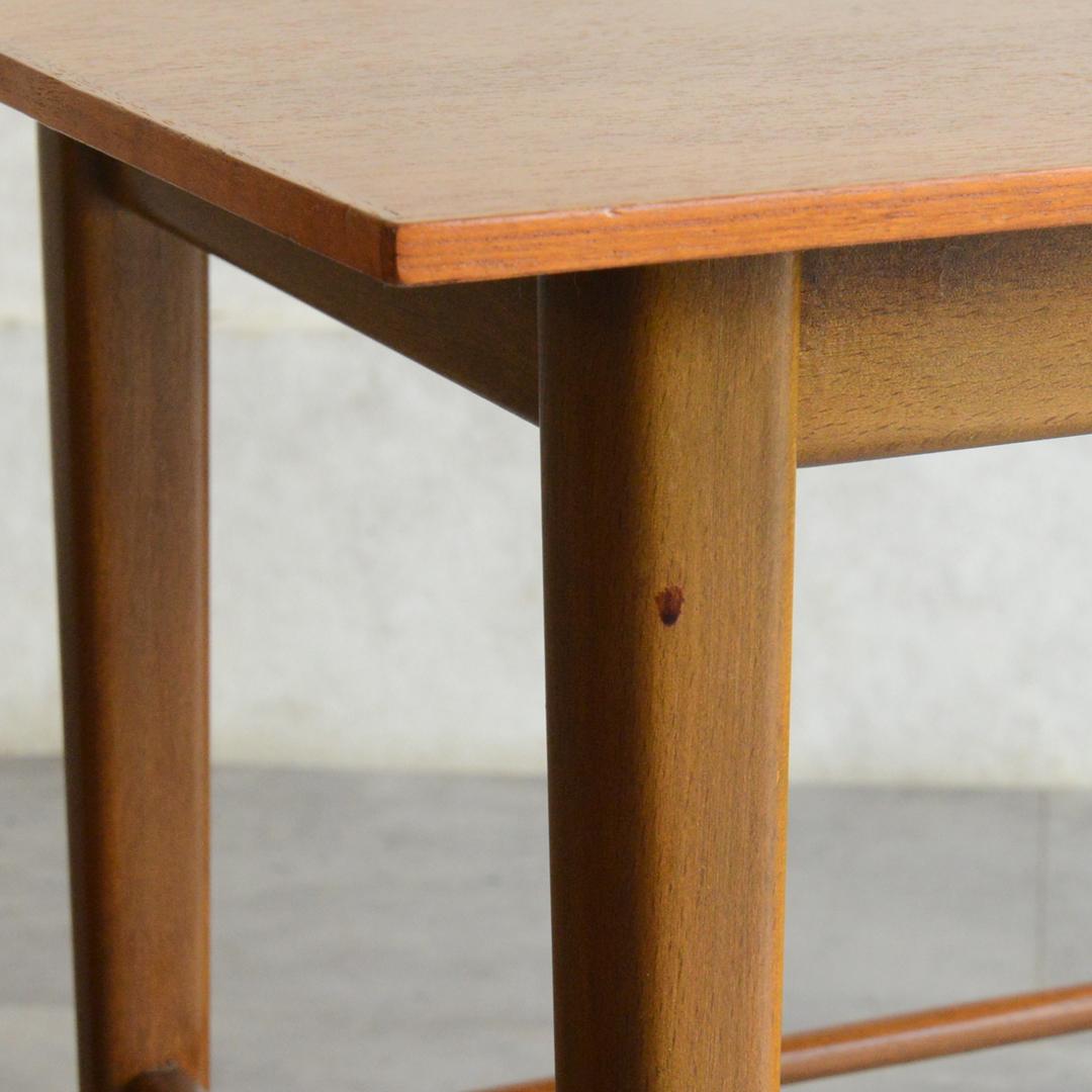 デンマーク 北欧ヴィンテージ チーク サイドテーブル ラダー棚付 北欧