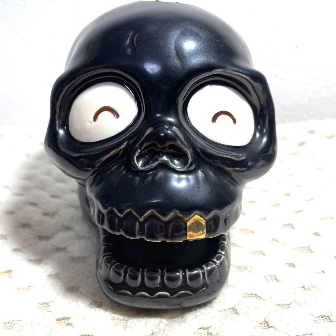 スカル型黒陶器貯金箱 - メルカリ