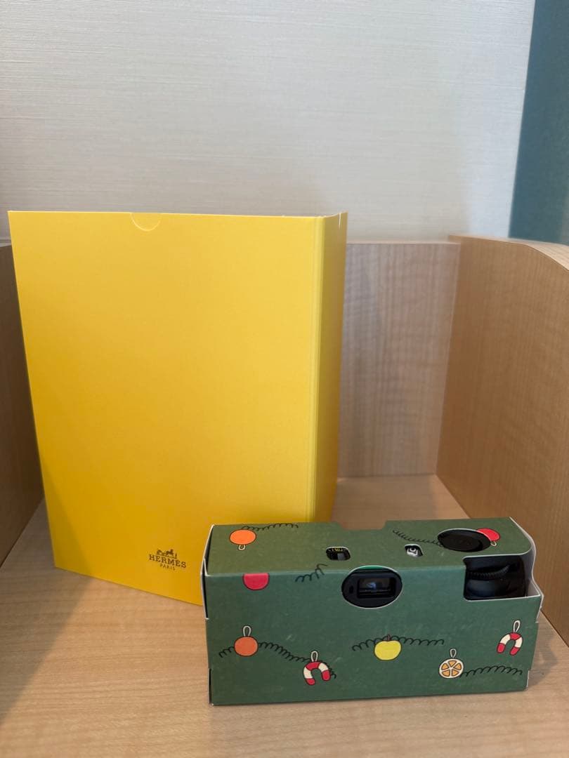 エルメスNoël⭐︎インスタントカメラ＆フォトフレーム - メルカリ