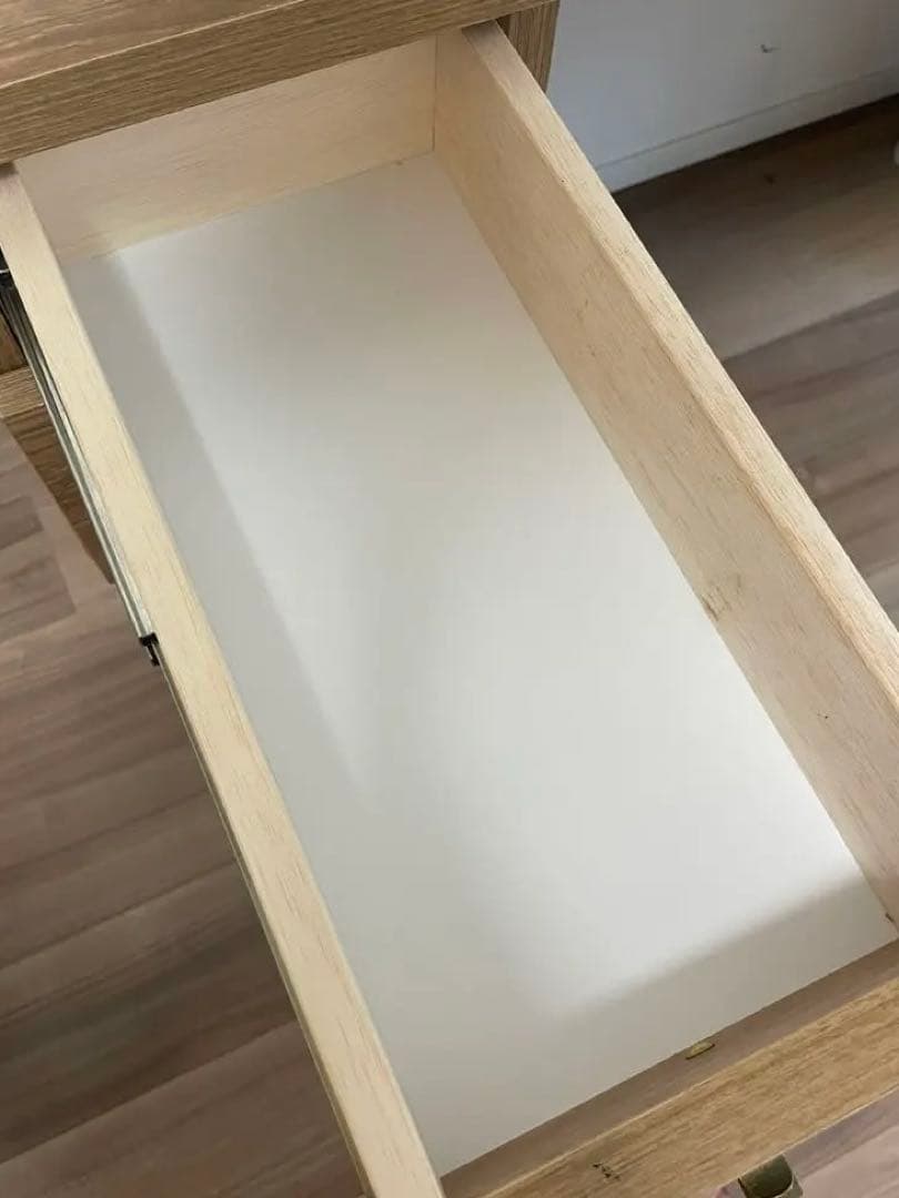 期間限定SALE中】LOWYA ドレッサー 机のみ