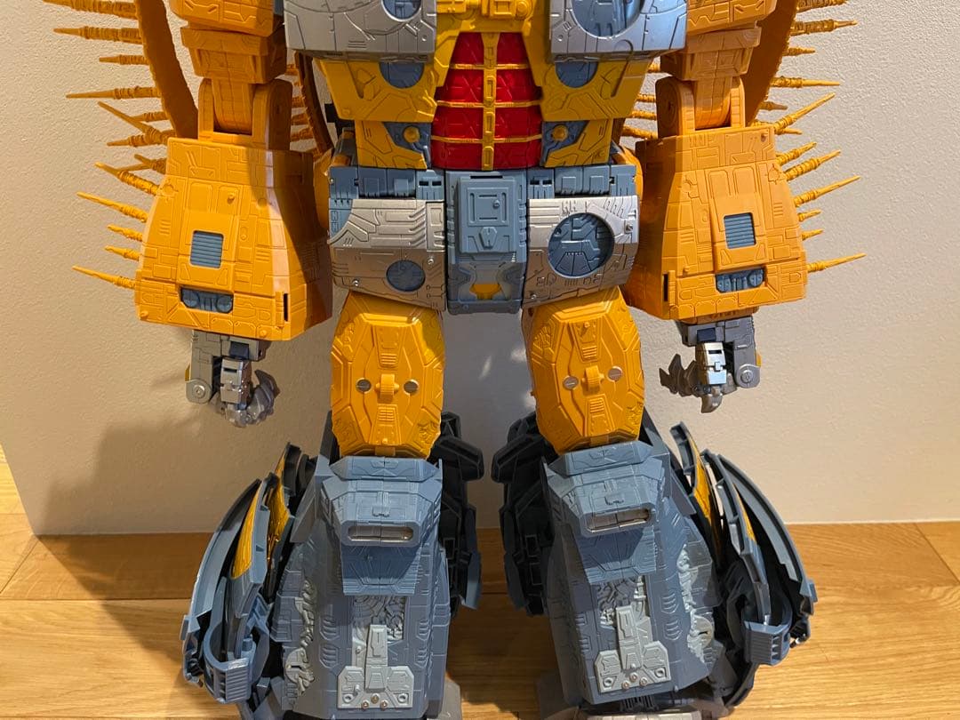 トランスフォーマー クラウドファンディング ユニクロン タカラトミー