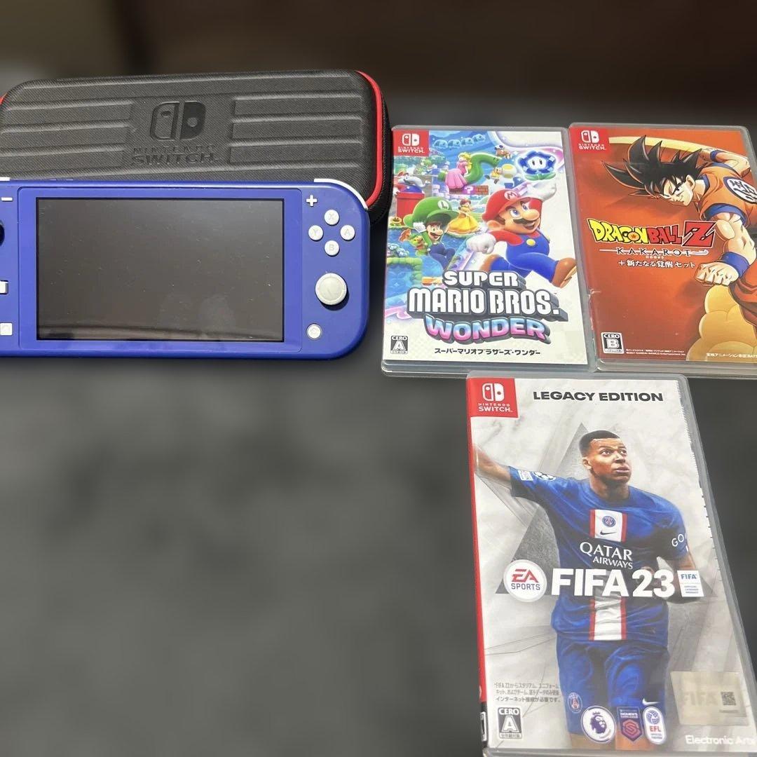 Nintendo Switch Lite 青 + ゲーム3本セット Nintendo Switch Lite (Blue) Gaming Console Bundle with Zelda
